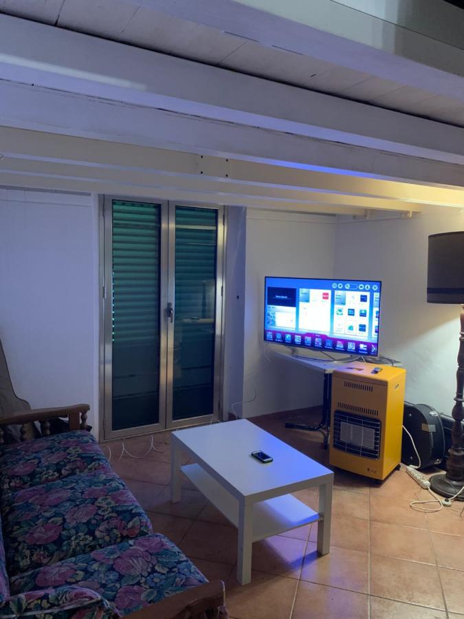 Bnb Convalis ปาแลร์โม ภายนอก รูปภาพ